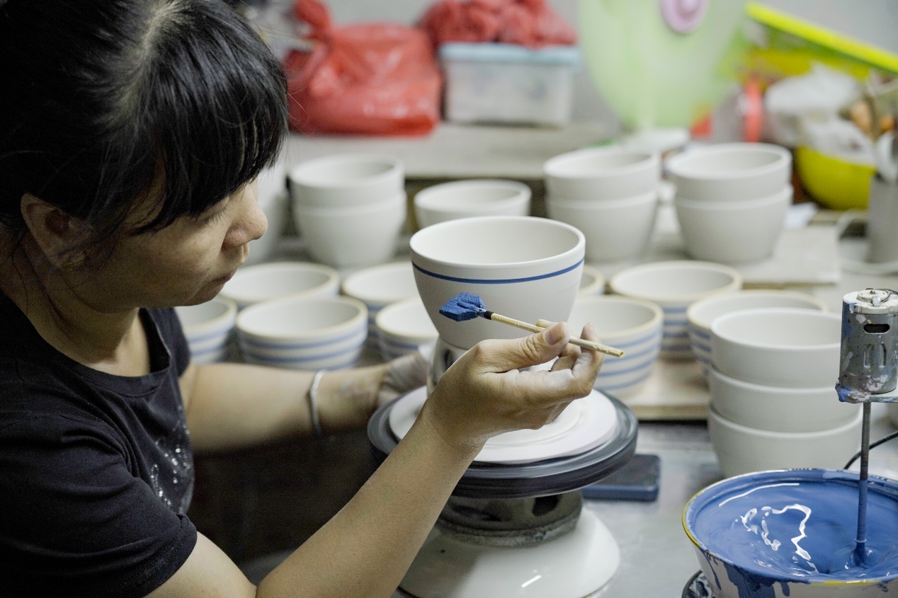 盛煌登录：拼多多发布2022 Q4及全年业绩报告：第四季度营收398亿，消费市场持续回暖